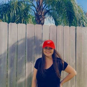 Meet your Posher, Rena